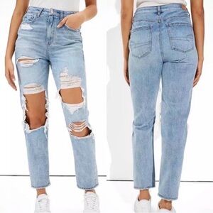 American Eagle Highest Rise Mom Jean Light Wash Distressed Straight Leg Size 0